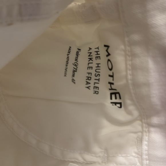 Mother Women's White Jeans the hustler ankle fray brand new without tags - Picture 3 of 4